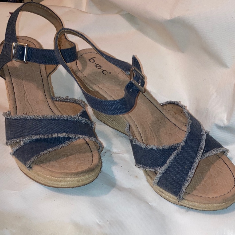 I BELIEVE THEY'RE NWOT! 💗 CUTE DENIM B.O.C.s match all...